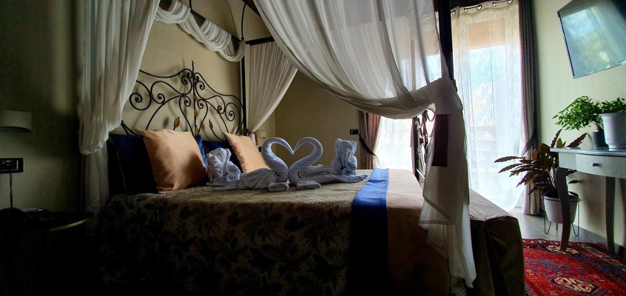 Domus Vesuvio Bed & Breakfast Наполи Екстериор снимка
